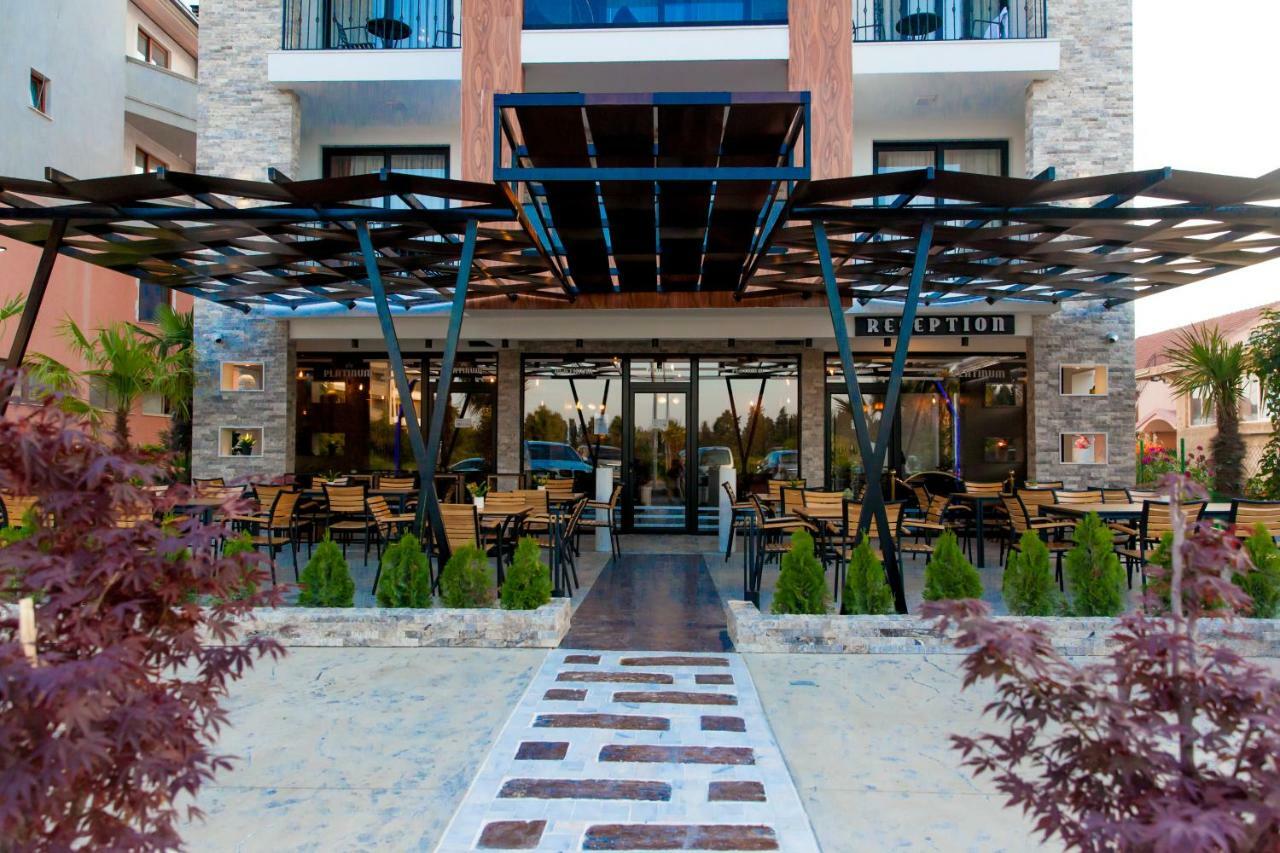 Hotel Platinum Улцин Екстериор снимка