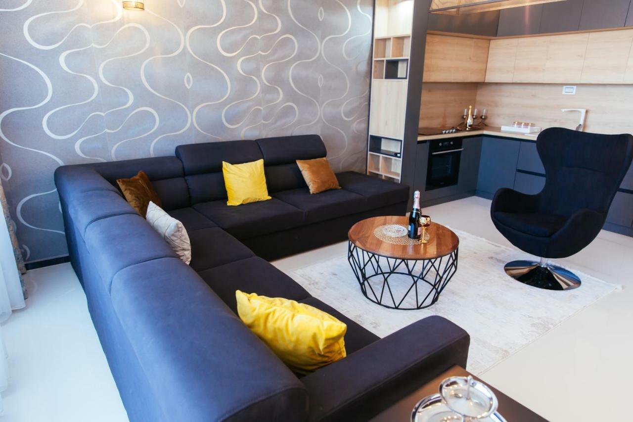 Hotel Platinum Улцин Екстериор снимка